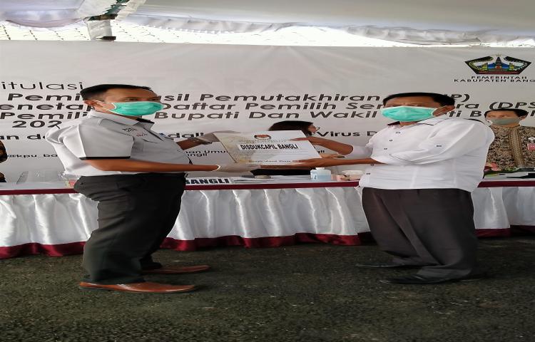 DISDUKCAPIL MENINDAKLANJUTI SPTJM AKTA KEMATIAN HASIL COKLIT OLEH KPU BANGLI