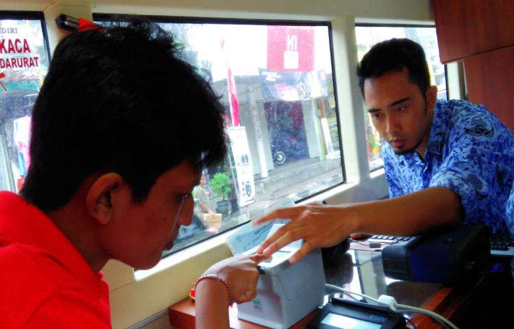 Pelayanan Keliling Perekaman KTPel Goes to Pasar
